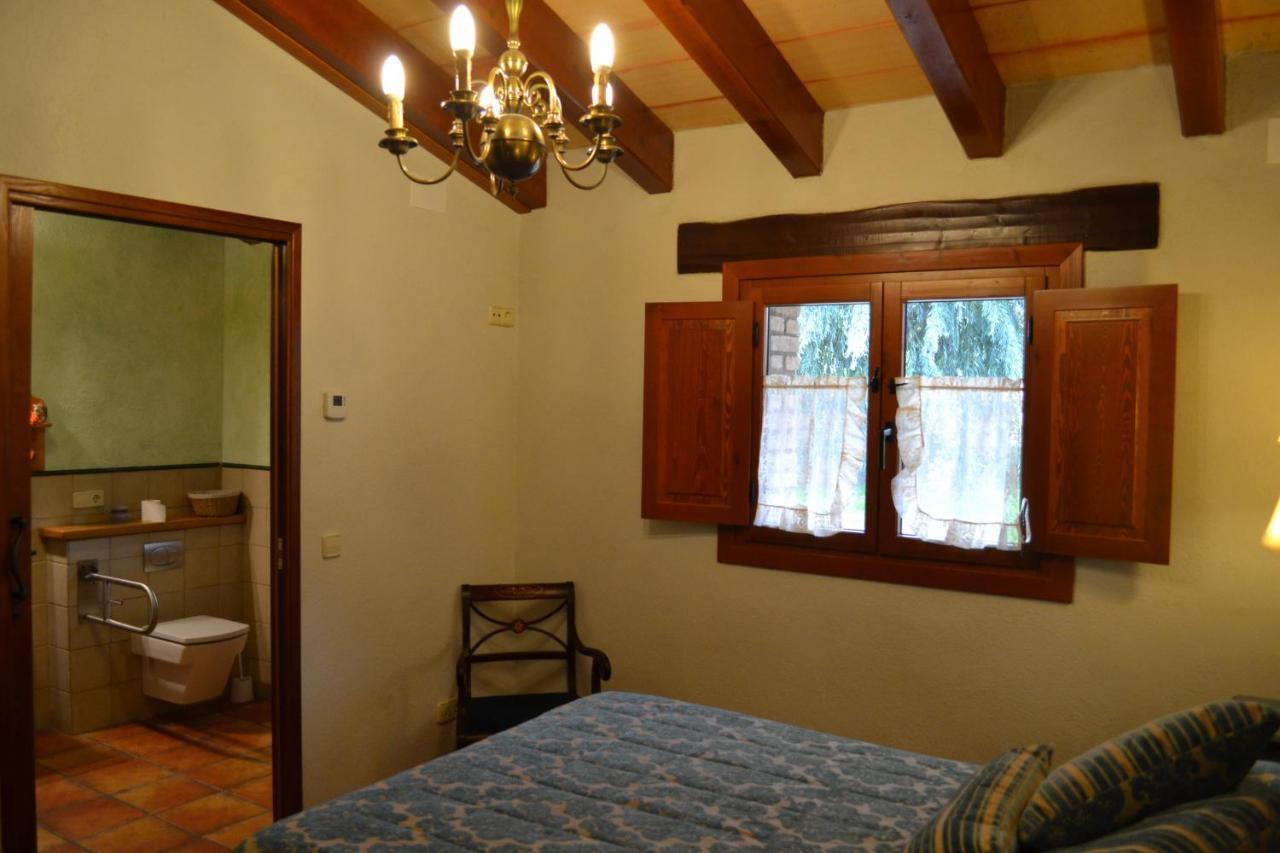 Country House El Permanyer Olost Exterior photo